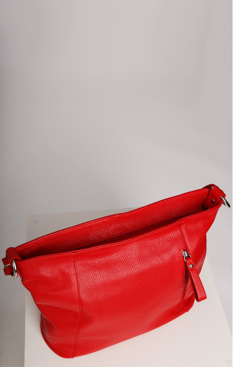 Medium Leather Bag in True Red