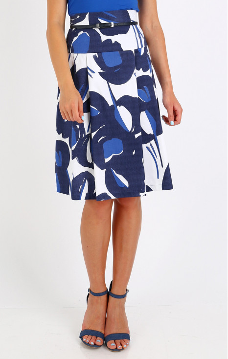 Graphic printed flared skirt