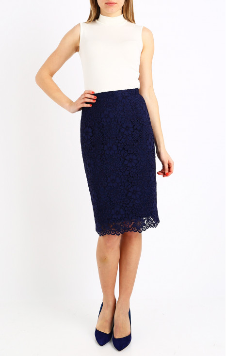 Straight lace skirt