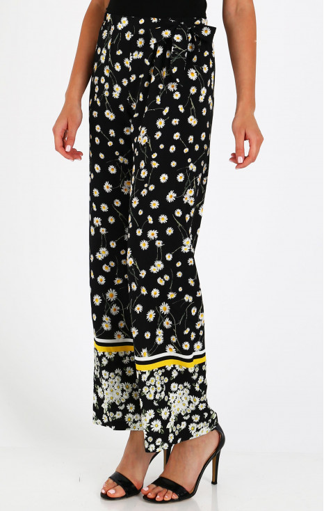 Tie Belt Trousers with a Print in Yellow