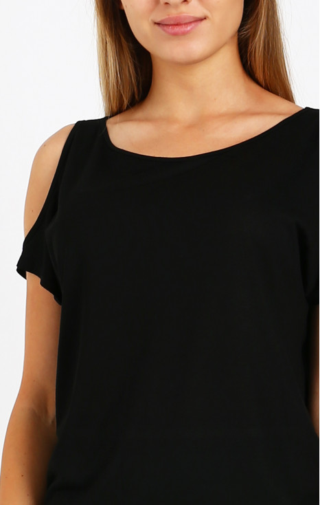 Cut Out Detail T-shirt in Black