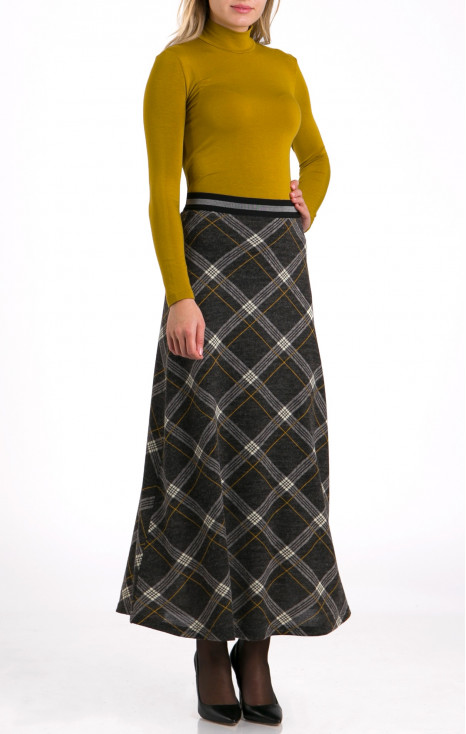 Maxi skirt in Grey Check