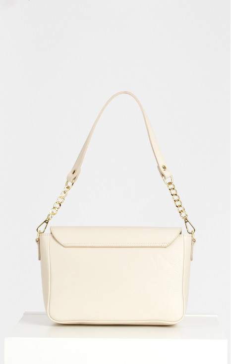 Shoulder bag with a Gold Chain in Cream
