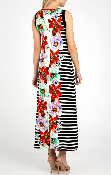 Summer loose silhouette dress in floral prints [1]