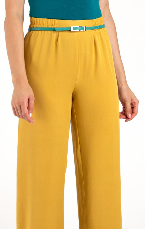 Wide Leg Trousers in Yellow