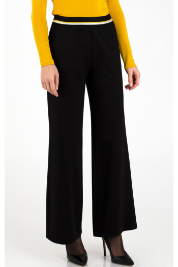 Loose fit trousers