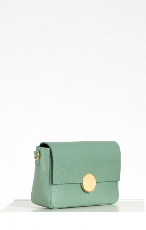 Shoulder bag with a Gold Chain in Green