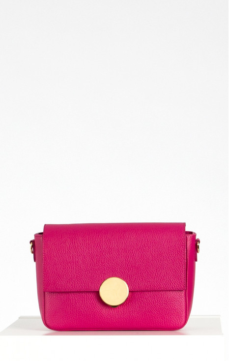 Shoulder bag with a Gold Chain in Fuchsia