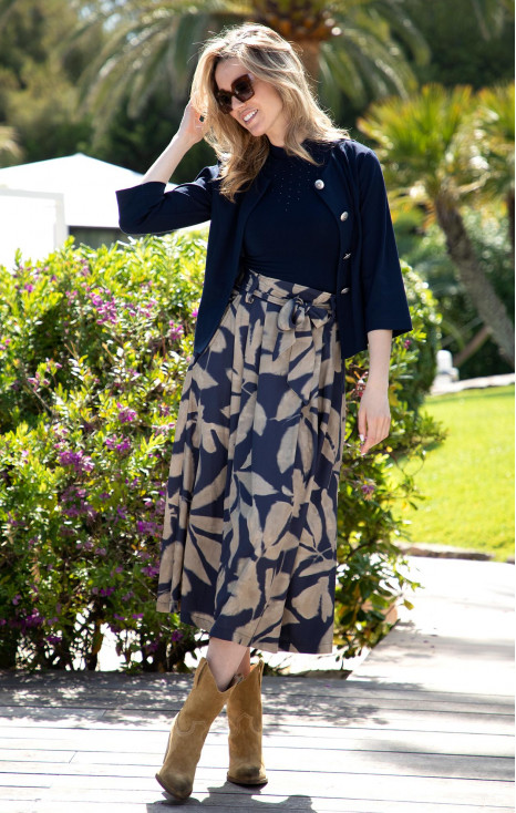 Elegant long skirt with abstract floral print