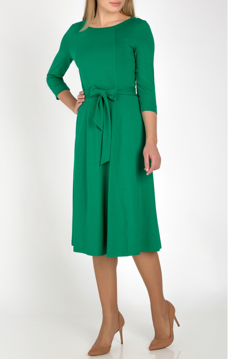 Green tricot dress with belt and pockets in green color