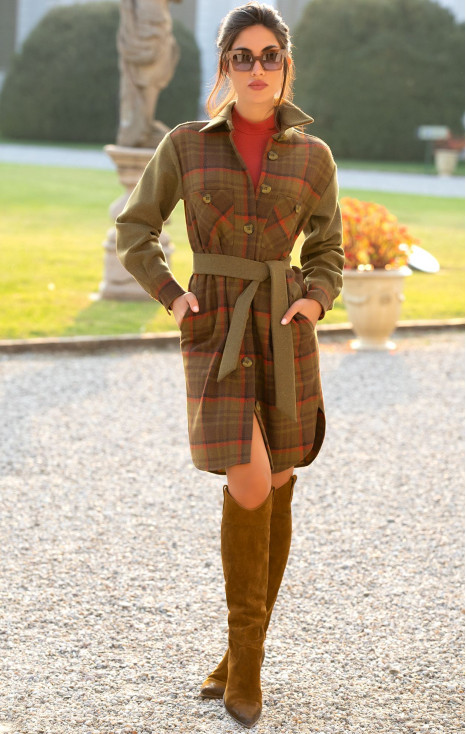 Long plaid shacket from virgin wool in green color