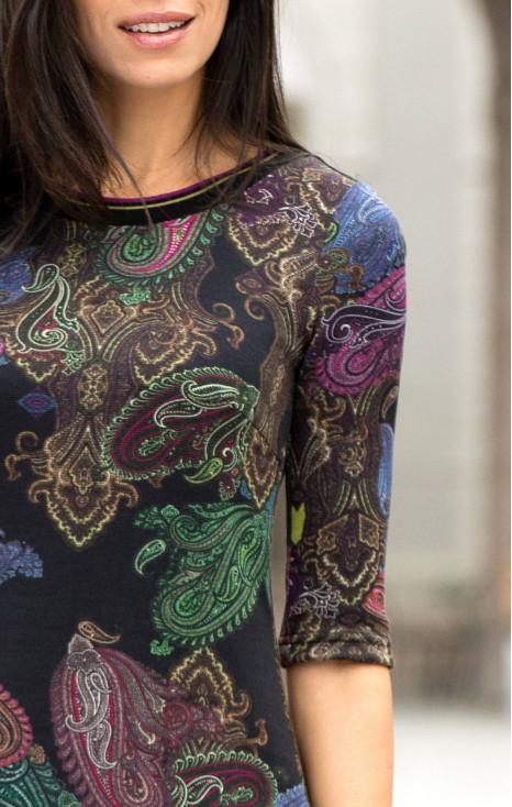 Stylish 3/4 sleeve dress with multicolor paisley pattern in black color