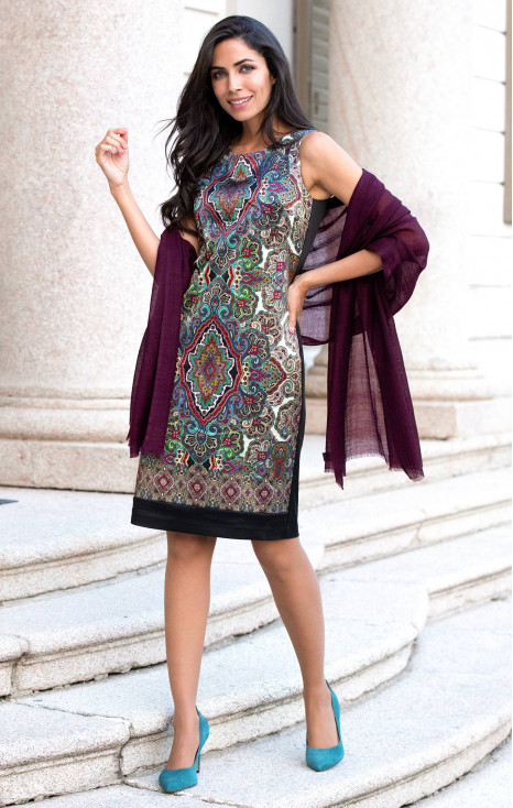 Luxury satin sleeveless dress with elegant paisley pattern