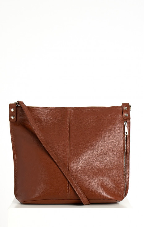 Genuine leather bag in Marrone color