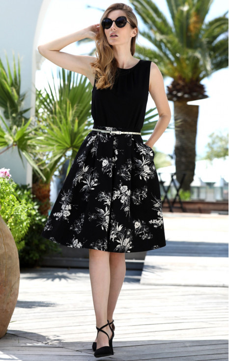 Pleated Cotton Skirt in Black
