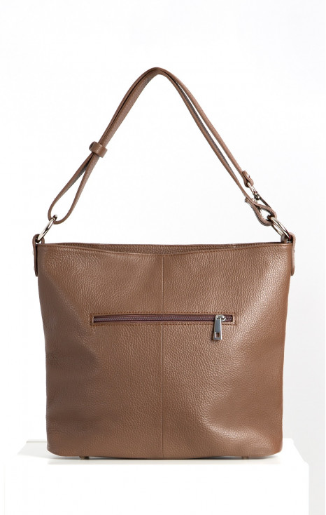 Medium Leather Bag in Brown