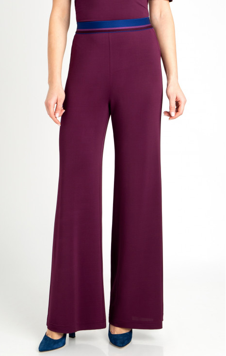 Wide Leg Trousers in Mulberry
