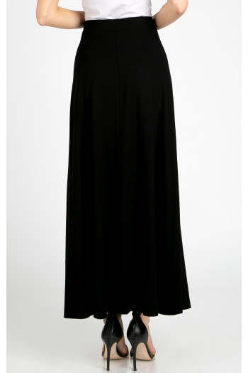 Black maxi skirt [1]