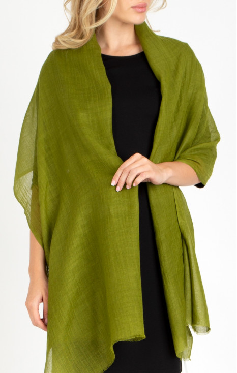 Wool scarf in Lima Bean Green