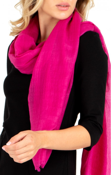 Wool scarf in Very Berry