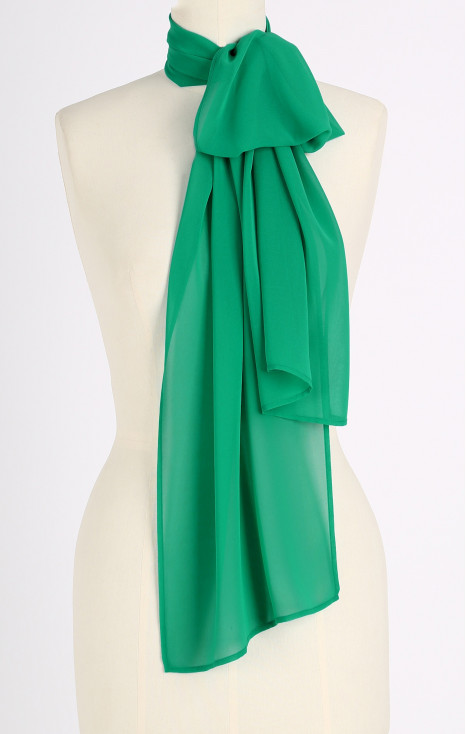 Lightweight scarf in Green