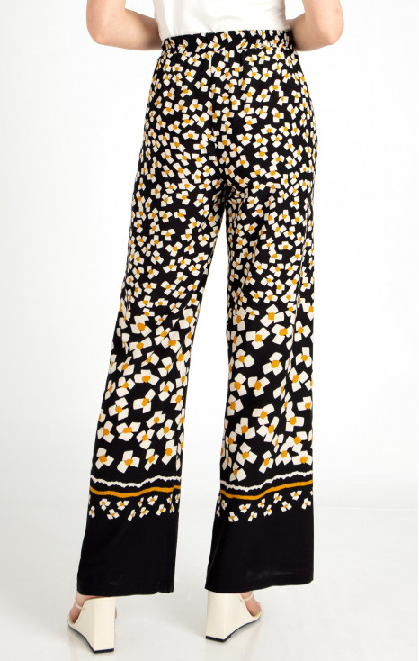 Wide Leg Trousers in Floral Print