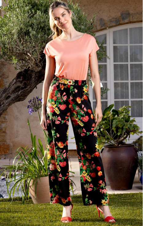 Wide Leg Trousers in Black