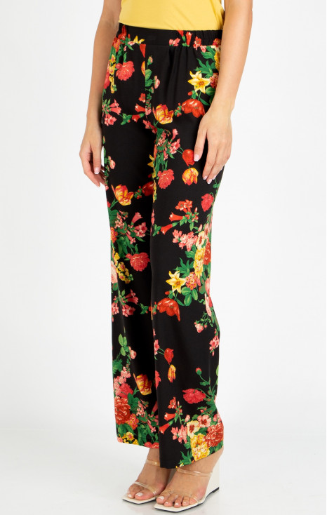 Wide Leg Trousers in Black