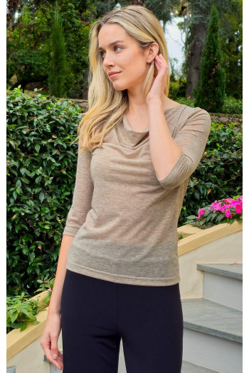 Cowl Neckline Top in eige with delicate reflections