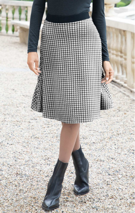 A line Jersey Skirt in Black & White [1]