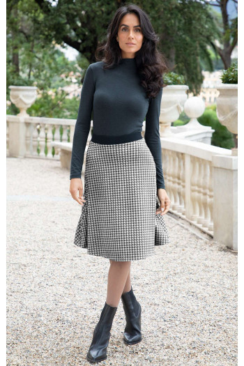 A line Jersey Skirt in Black & White