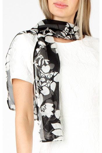 Lightweight scarf