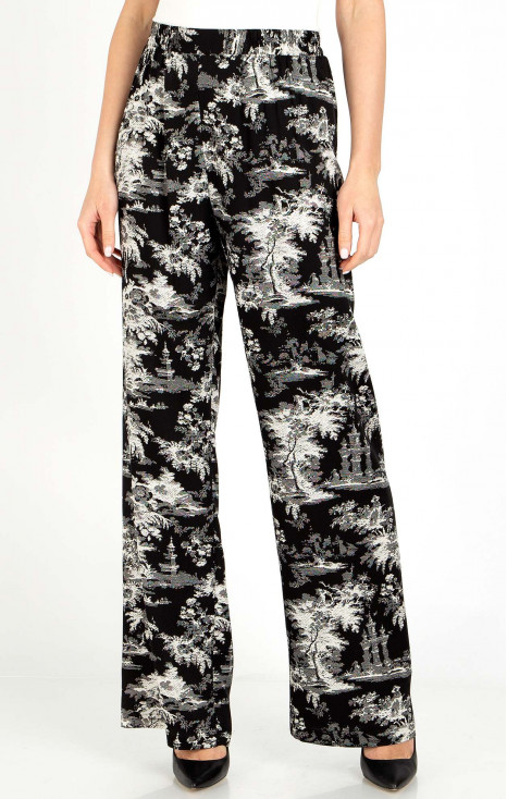 Pants in lightweight viscose with black white print