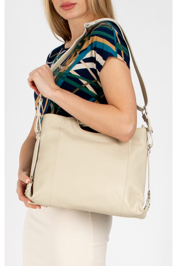 Stylish and practical medium leather bag