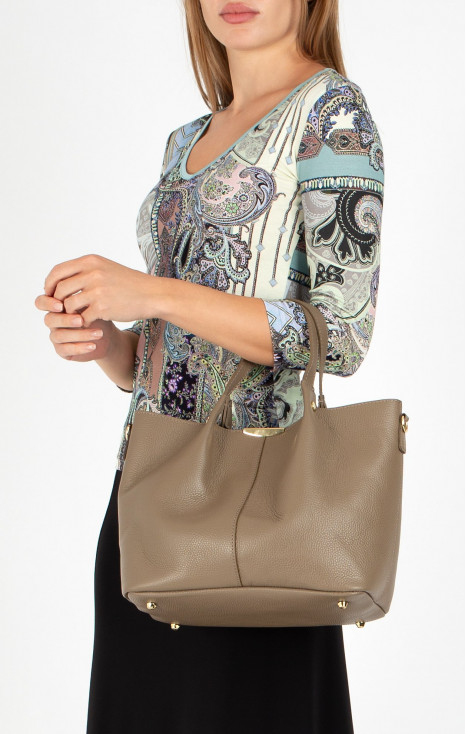 Handmade genuine leather bag [1]