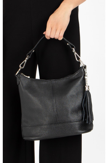 Stylish and practical medium leather bag [1]