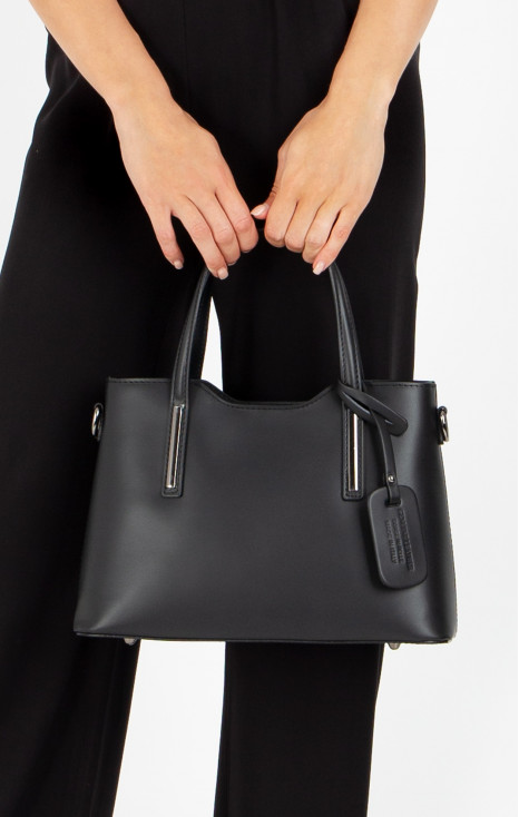 Genuine leather bag in Black