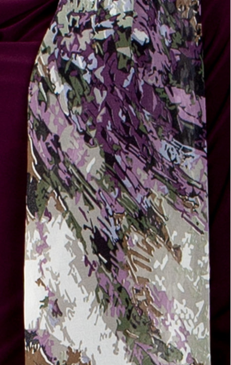 Lightweight scarf with an abstract design