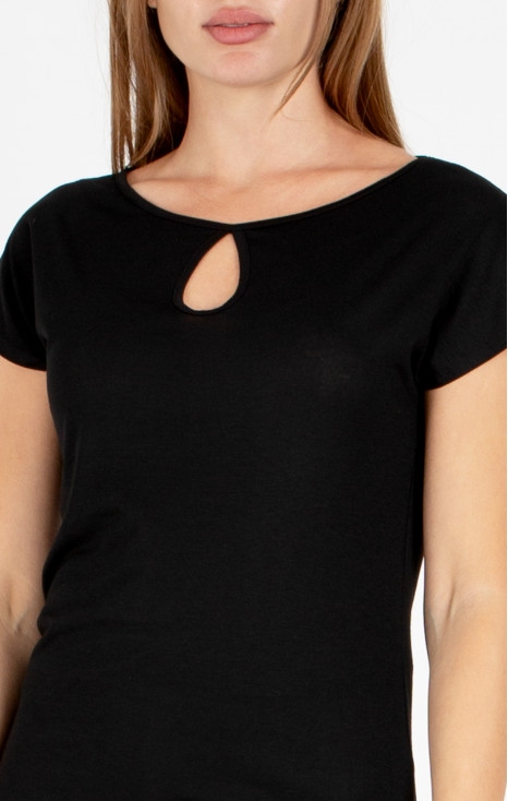 Blouse made of fine knit fabric in classic black