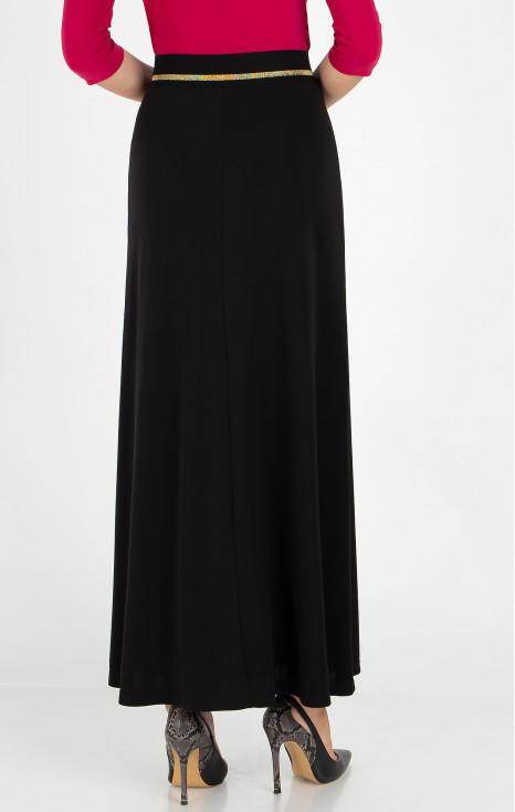 Black maxi skirt [1]