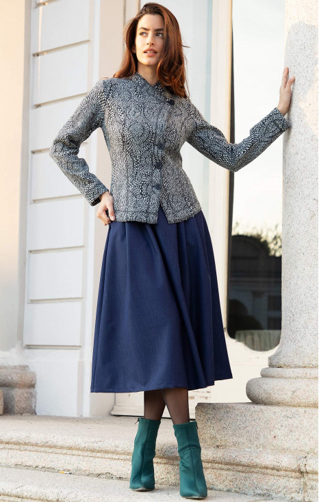 Spectacular jacket with asymmetric fastening in Black & White [1]