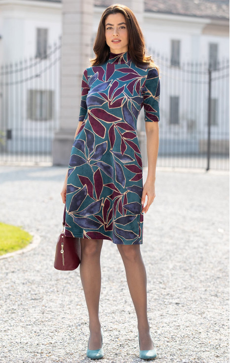 Velvet dress in A - silhouette