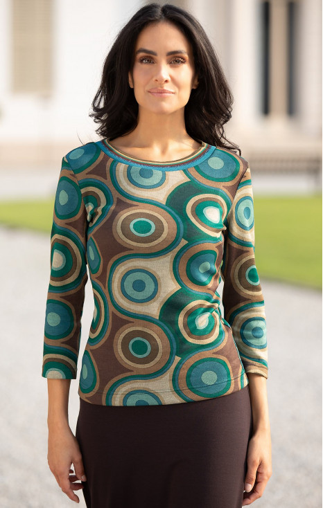 Elegant and comfortable knitted top in Milk Chocolate, Sand, and Petrol Green