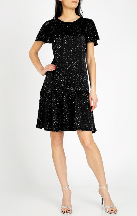 Elegant dress with a ruffle, made of satin-finish viscose in black with a fine graphic print