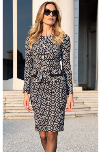 Elegant Blazer in Black and White colour [1]