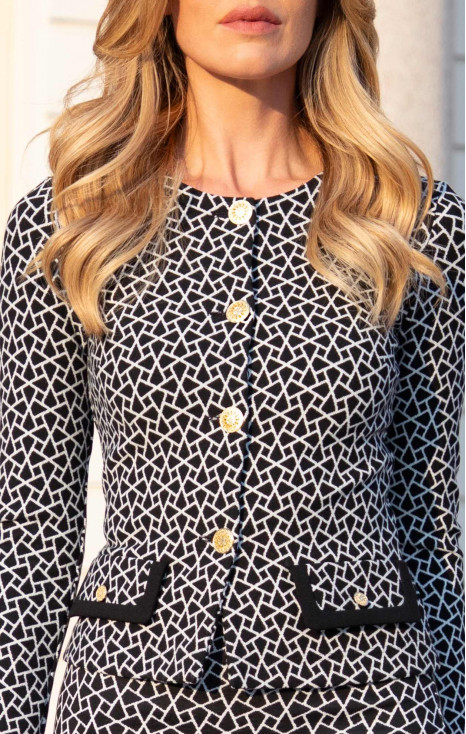 Elegant Blazer in Black and White colour