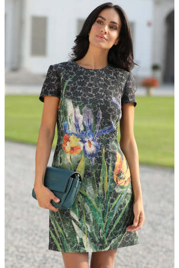 Elegant dress in luxurious jacquard with a beautiful floral print