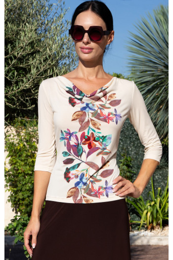 Elegant blouse in Vanilla Ice with a vertical floral pattern