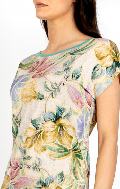 Loose-fit blouse in sandy beige with delicate floral motifs