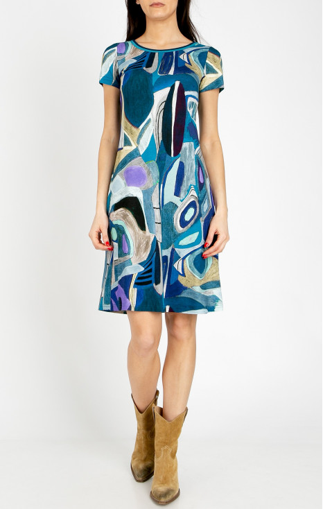 Comfortable knit dress with a dynamic print in shades of Navy Blue and Violet Tulip